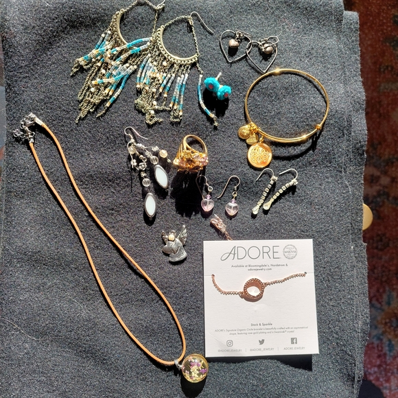 Jewelry Assortment - Necklaces, Earrings, Ring, And Bracelet - Picture 7 of 16